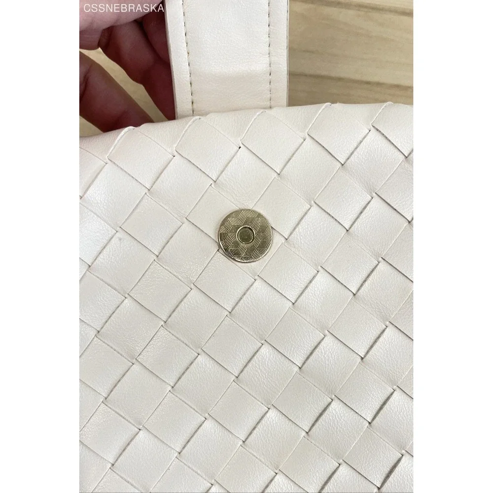 Avara Off White‎ Sophia Clutch - Size S